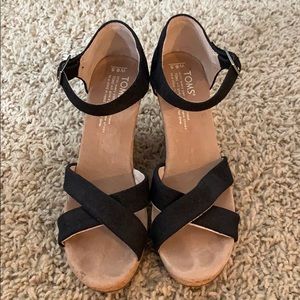 Toms wedge sandal (black)
